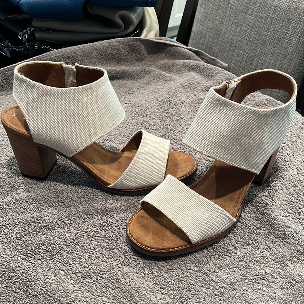 Toms heeled Sandals
